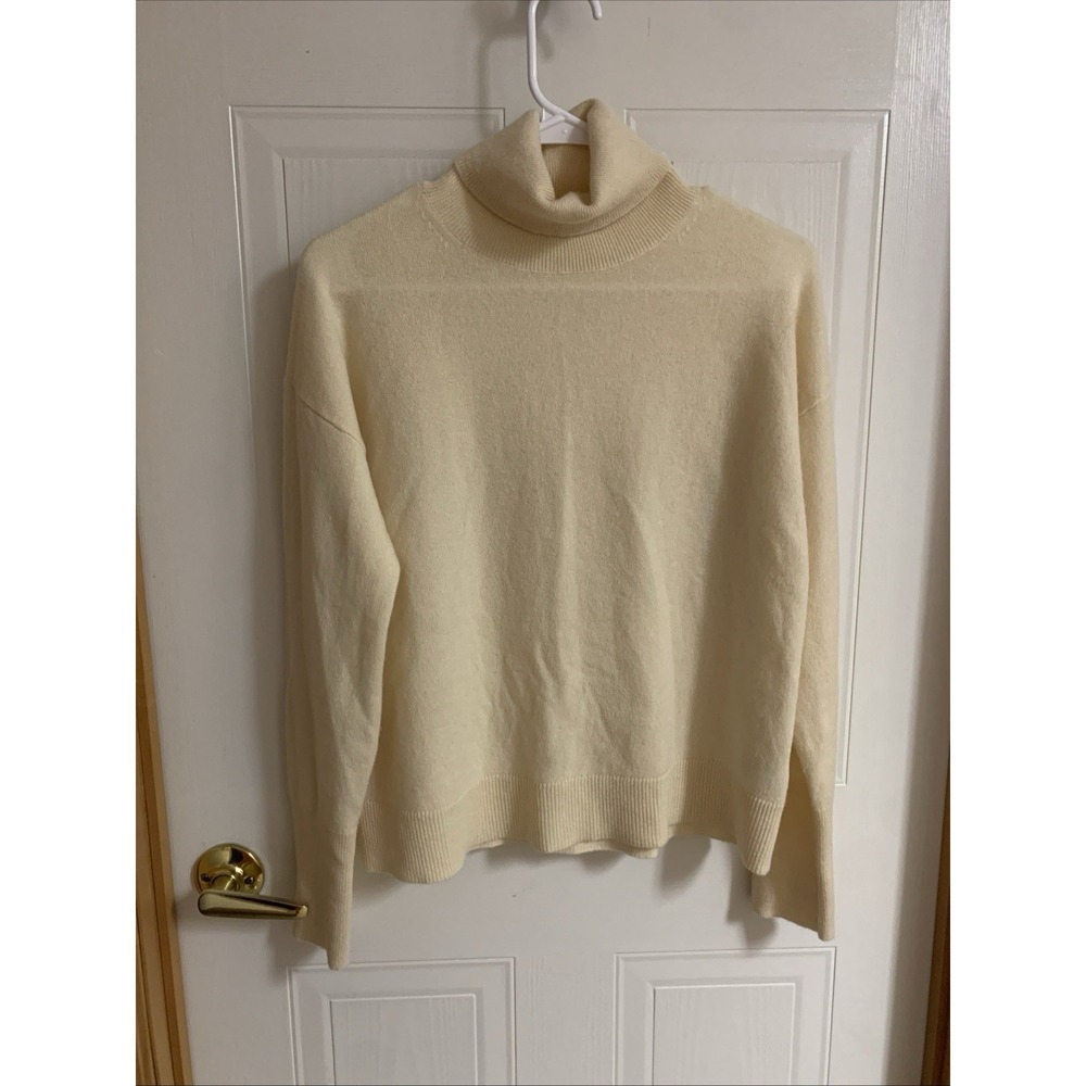 J Crew Everyday 100% Cashmere Turtleneck Sweater Women's  Sz S Cream Butter Soft